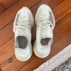 Yeezy Cream Sneakers